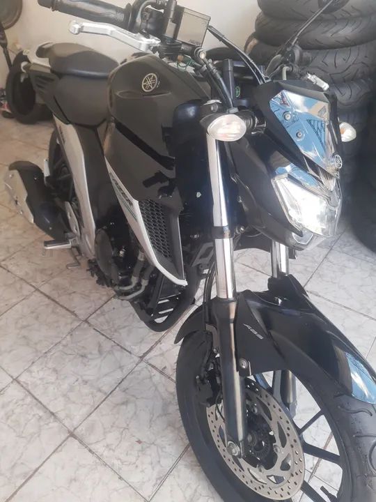 YAMAHA FAZER 250cc 2019 - Foto 4