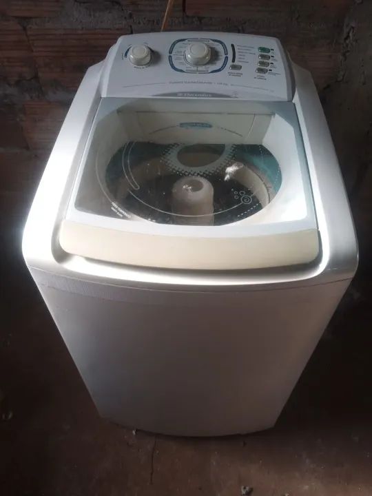 Máquina de Lavar Automática Electrolux