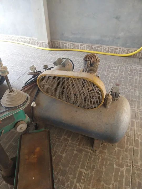 Compressor de ar Schulz 2HP - Usado - Foto 3