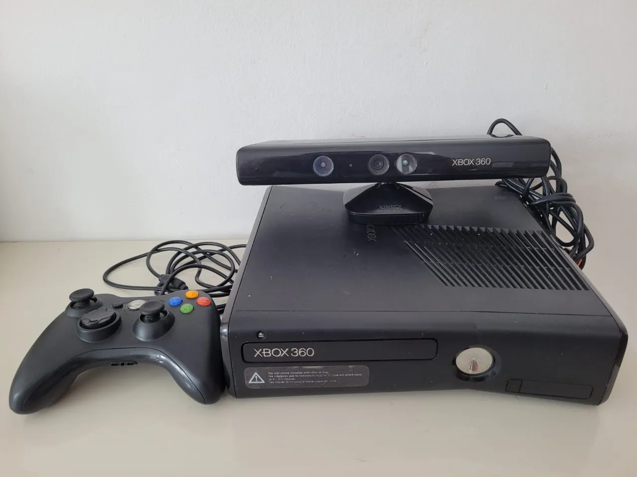 Xbox 360 com defeito + Kinect