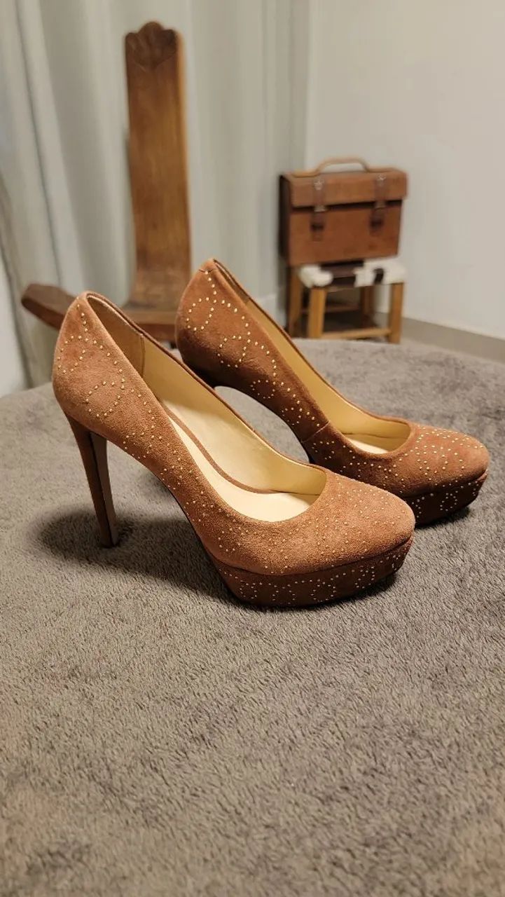 Sapato caramelo com plataforma
