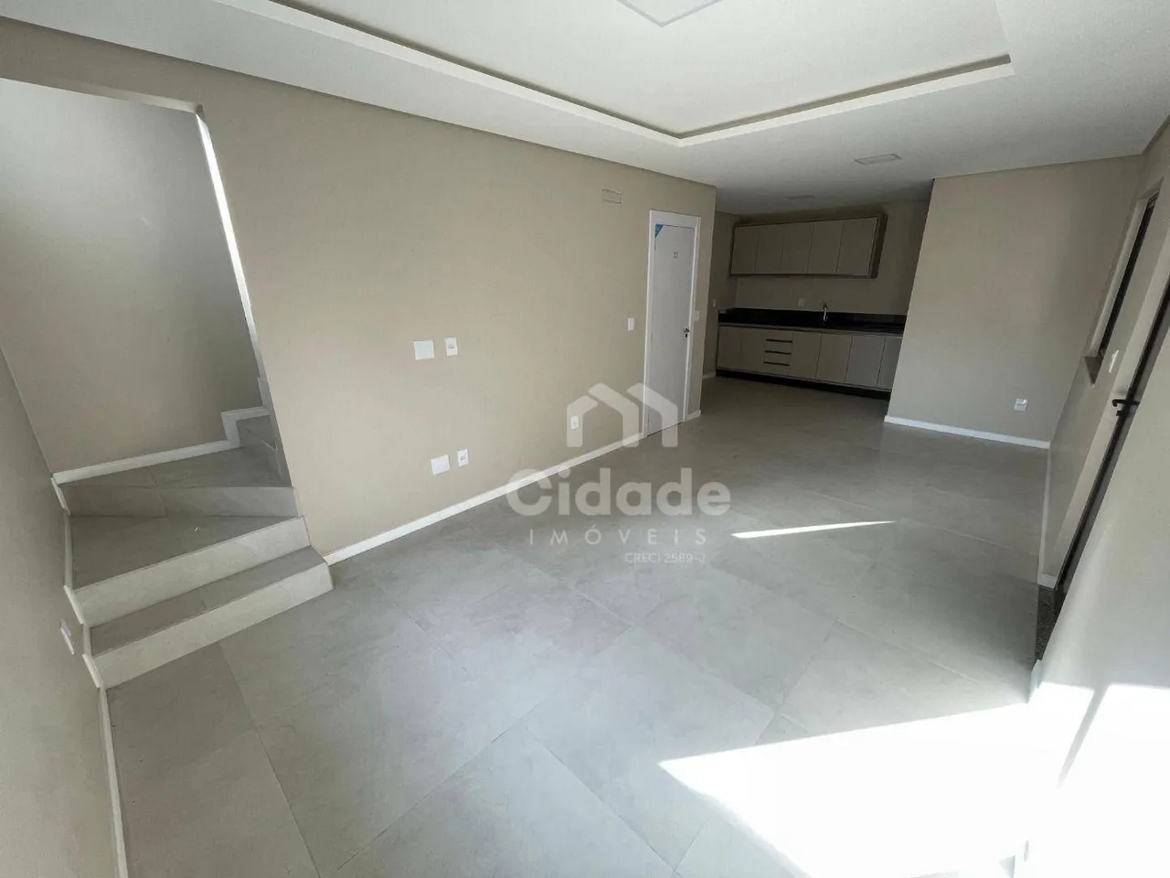 Casa com 2 dormitórios para alugar por R$ 2.600,00/mês - Vila Lenzi - Jaraguá do Sul/SC