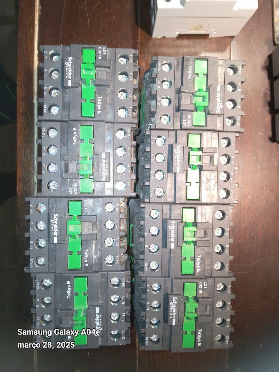 Materiais elétricos 64673395837057121