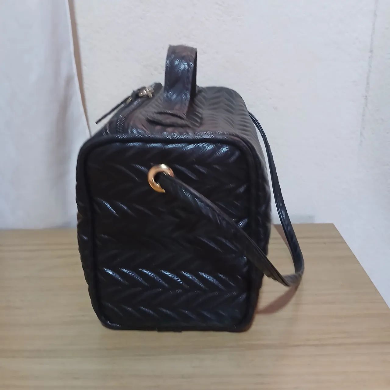 Bolsa Feminina  Couro fino Preta - Foto 2