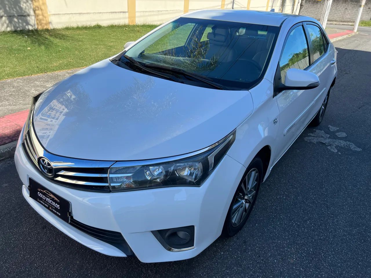 Toyota Corolla GLI 1.8 Aut. 2017/Financ próprio/Leia o anúncio 