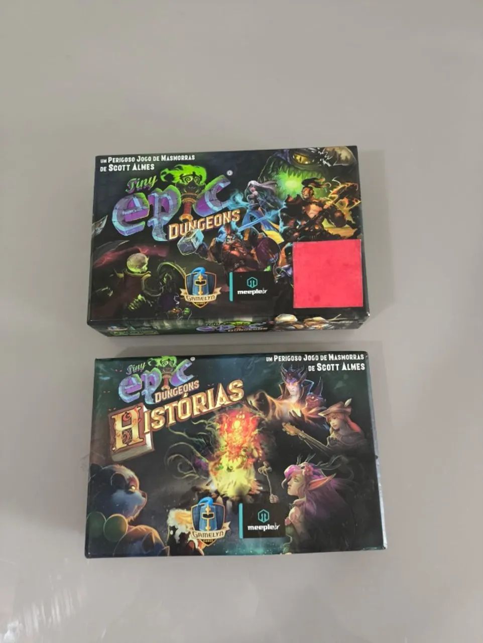 Tiny Epic Dungeons Board Game + Expansão 