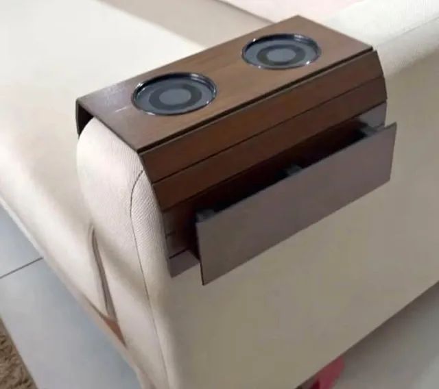 PORTA COPOS PARA SOFÁ
