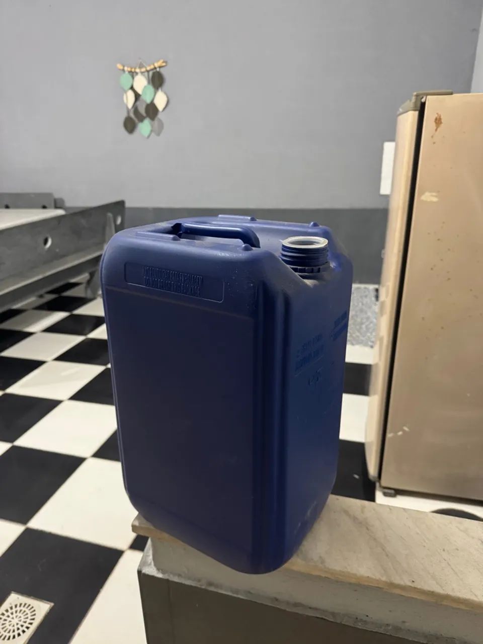 Galão Plástico Azul 25Litros - Foto 2