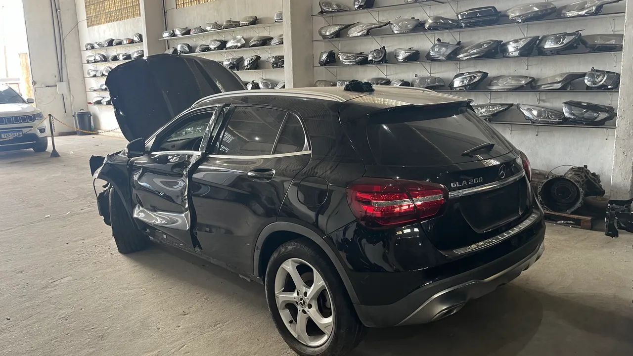 Sucata da Mercedes Benz Gla200 1.6 Turbo flex 2017 2018 2019