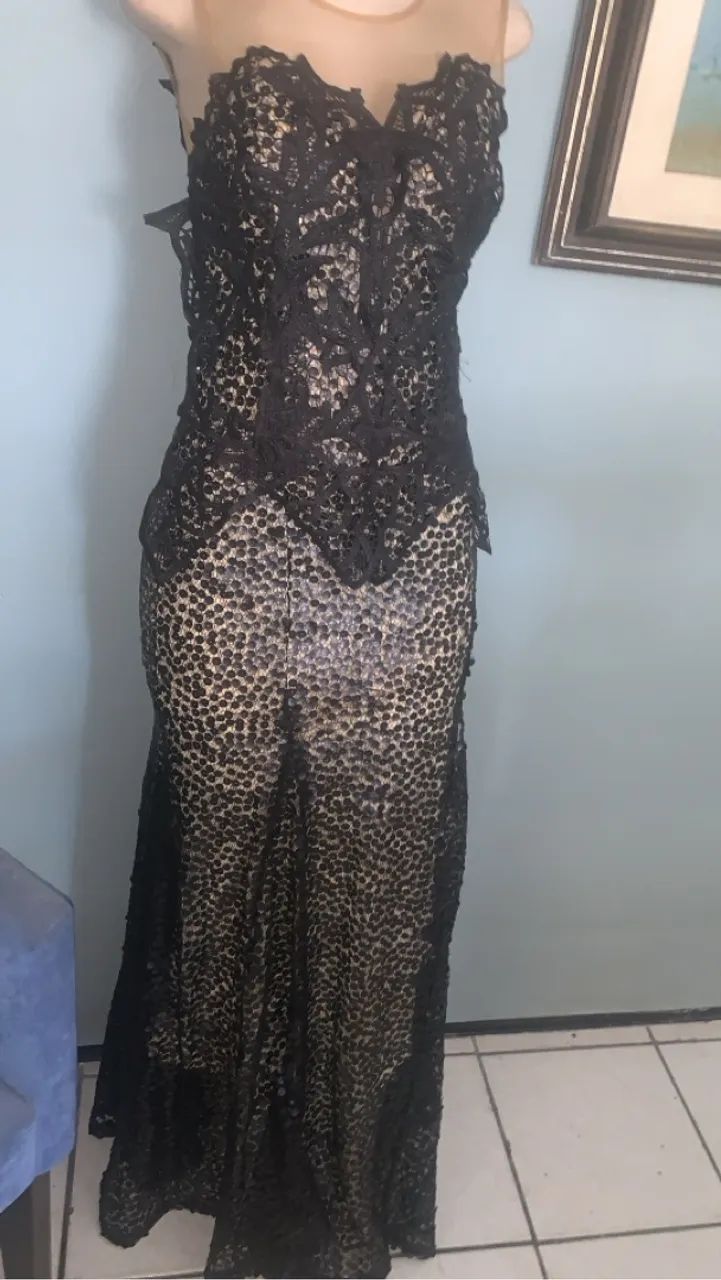 Vestido Longo de Renda Preto( troco ou vendo) - Foto 2