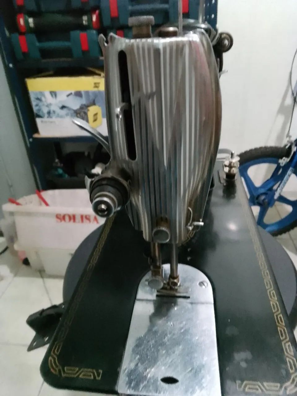 Máquina de costura Singer Antiga - Foto 5