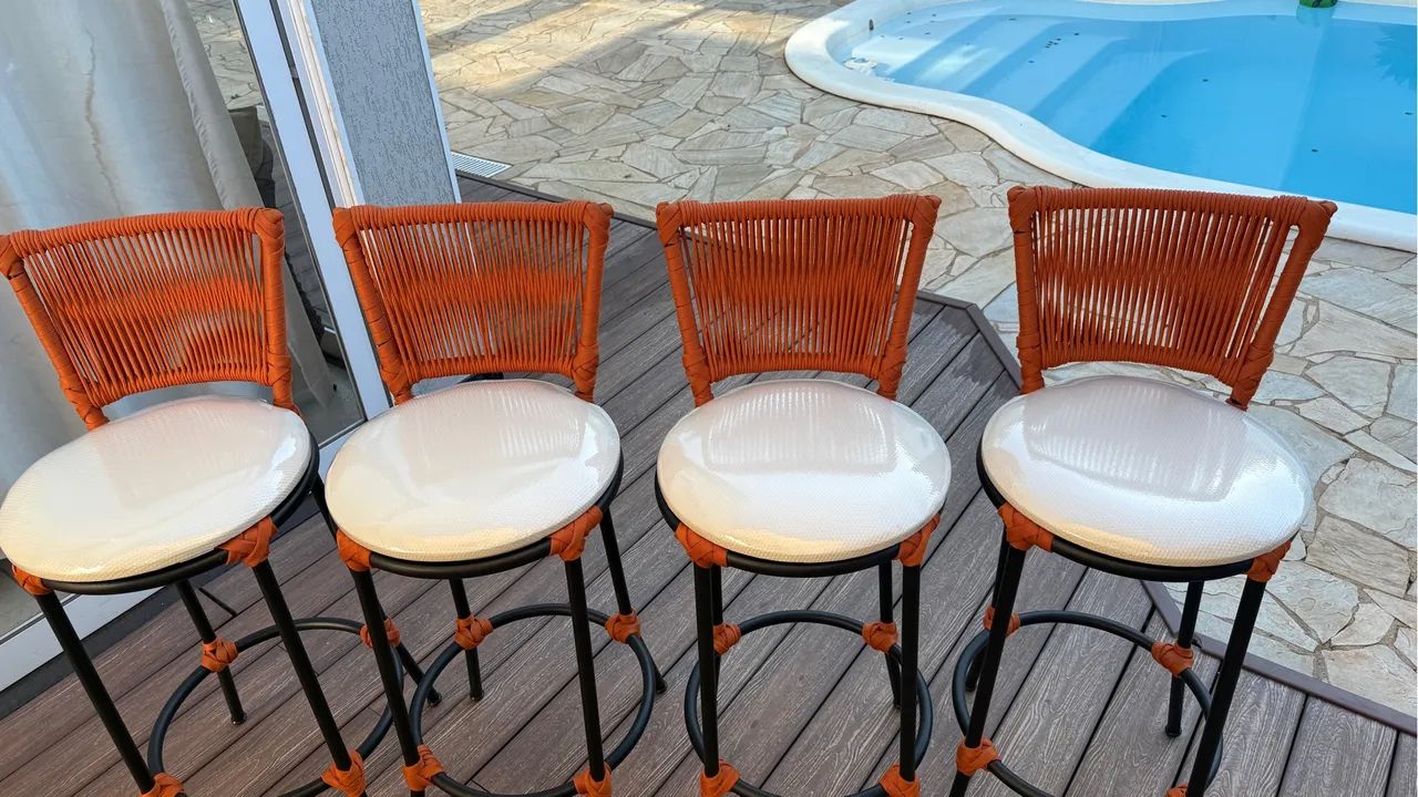 Banquetas em alumínio com tricô nautico 390 cada - Foto 5
