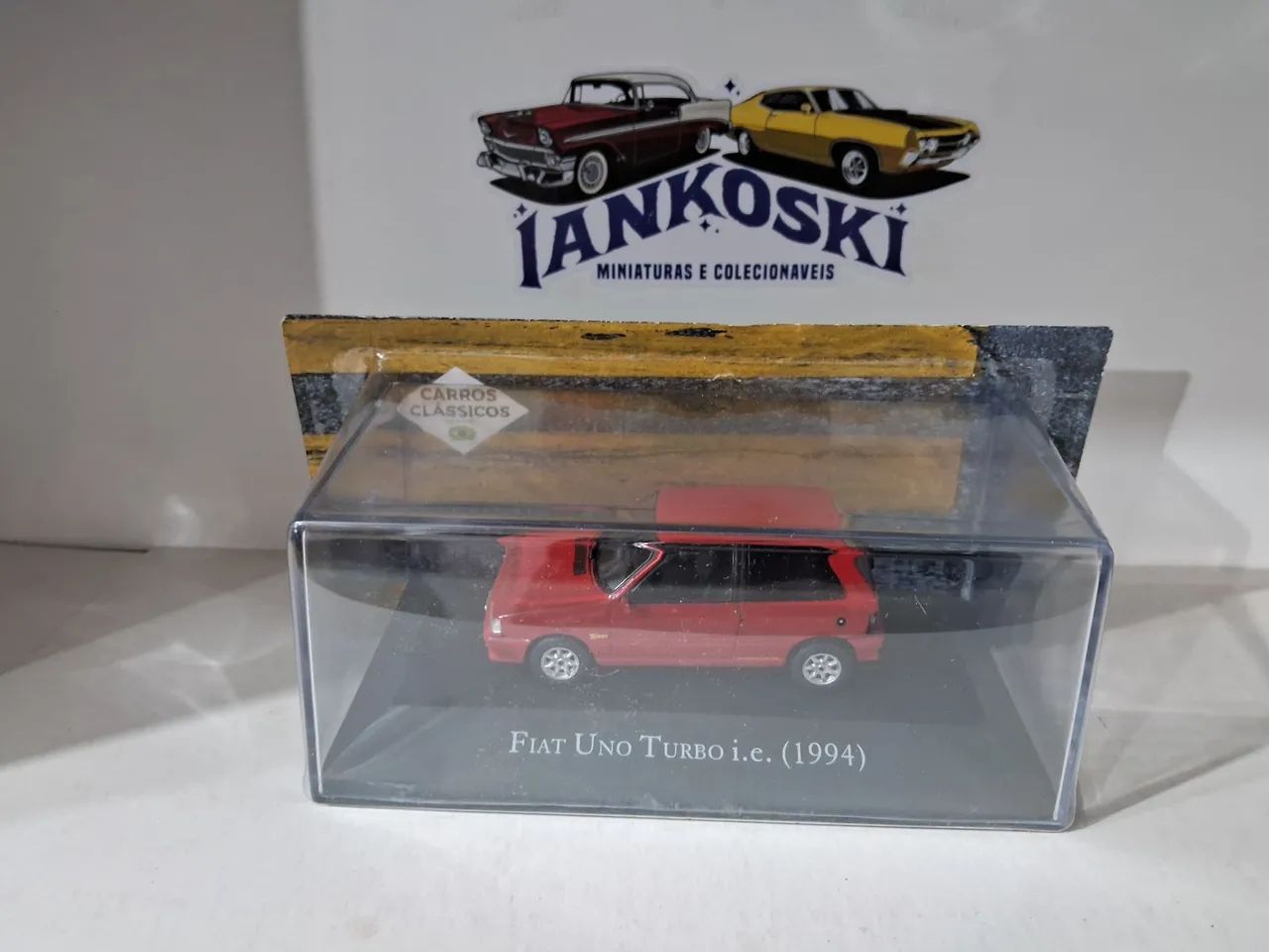 Miniatura Uno Turbo Escala 1 43 
