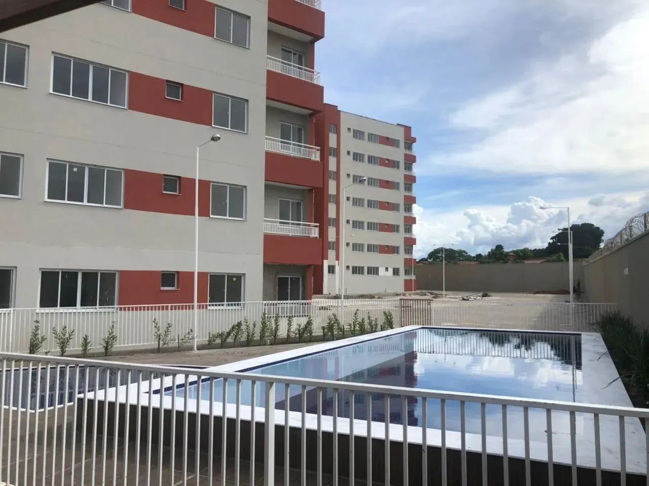 Alugo Parque das Flores apt.  com 2 quartos em Uruguai - Teresina - PI - Foto 2