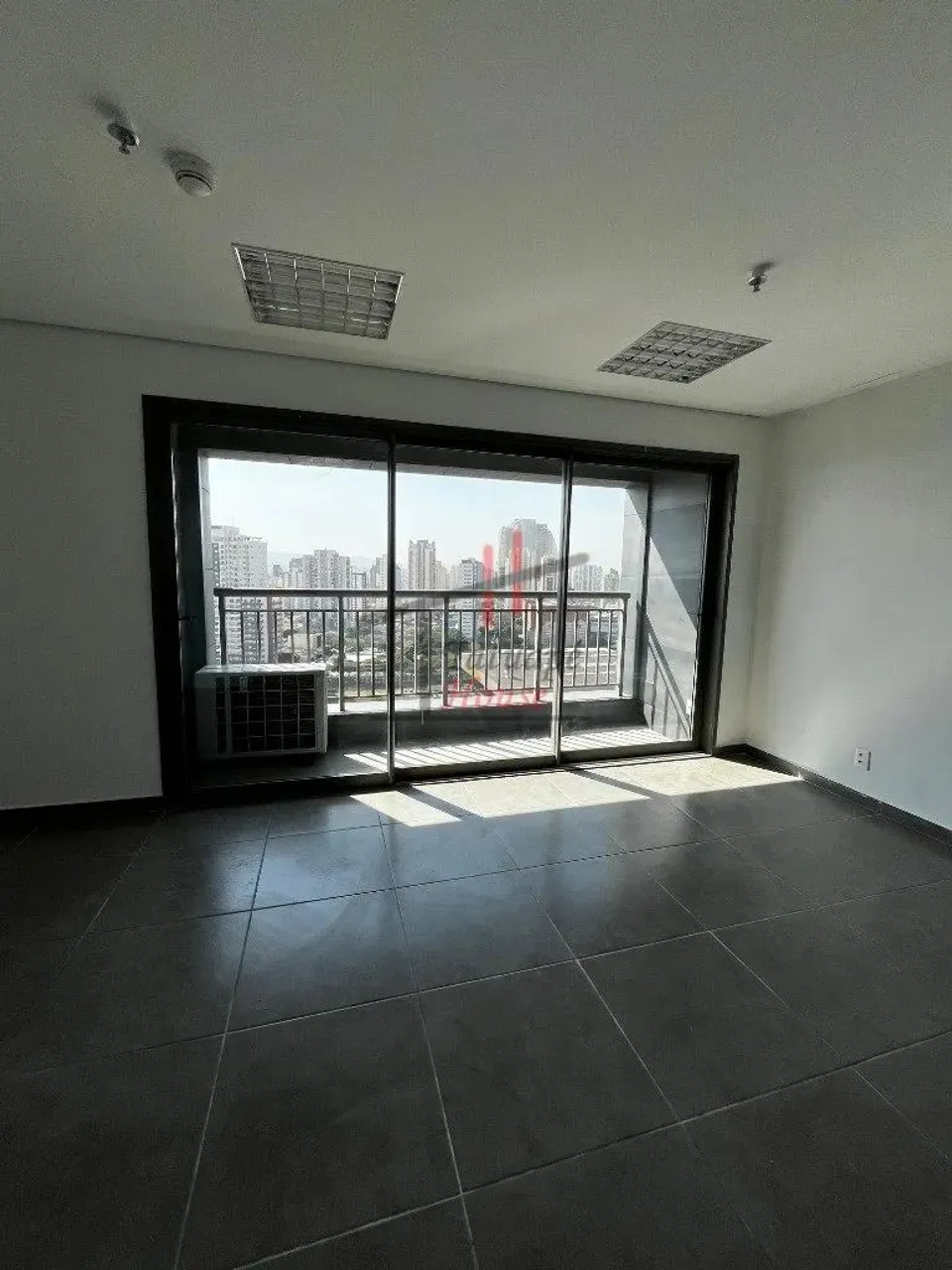 Sala Comercial 40m2 - Platina 220