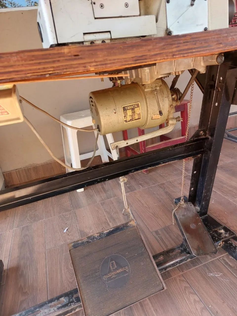 Máquina de Costura galoneira industrial  - Foto 3