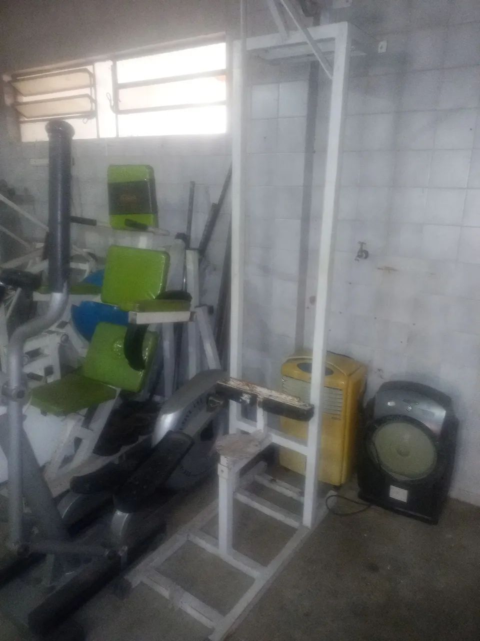 10 Aparelho de Musculação 