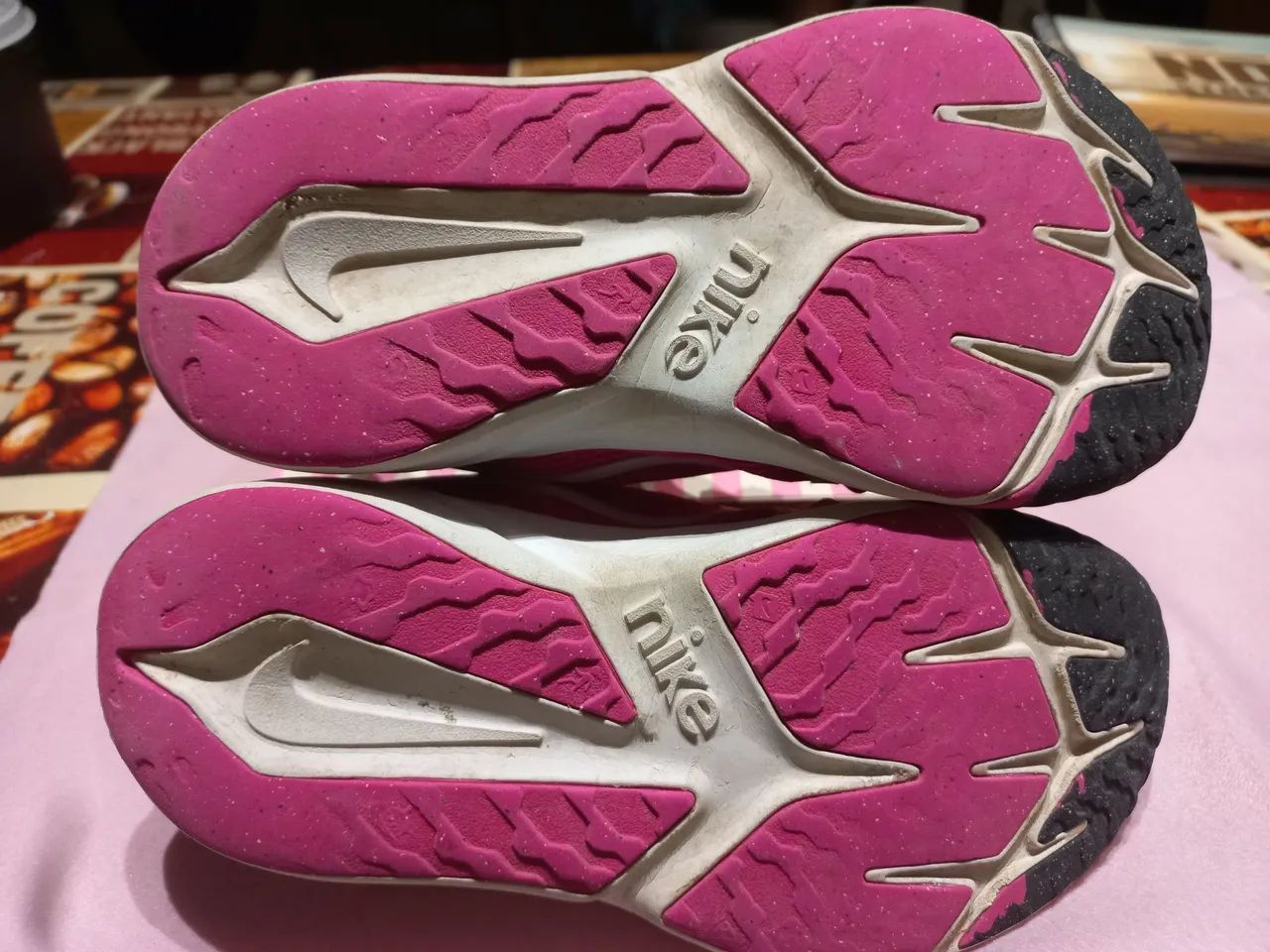 Tênis Nike Rosa Infantil - Tamanho 30 - Foto 4