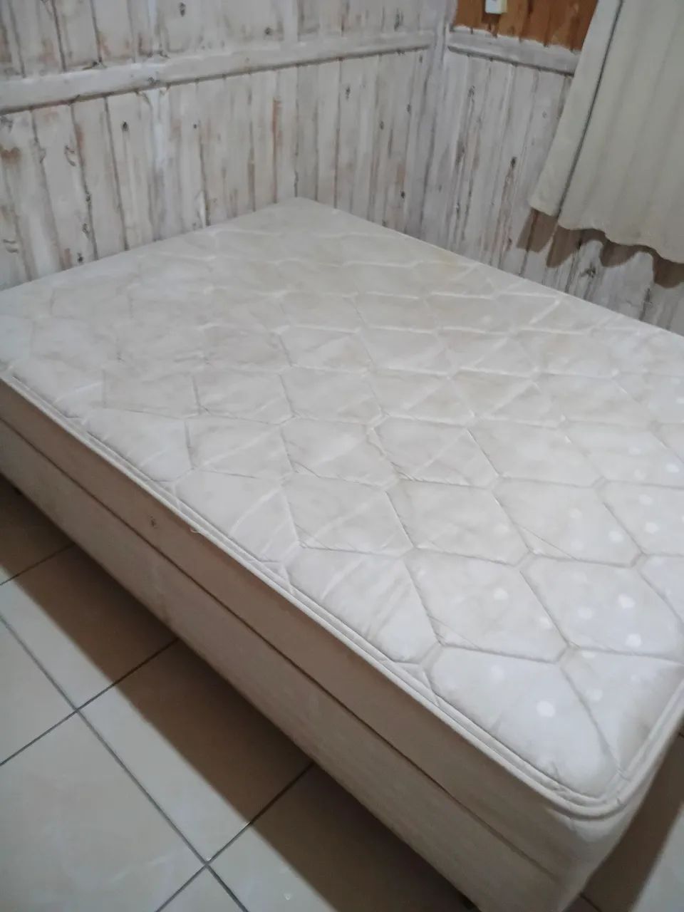 Vendo cama casal 64168524344450123