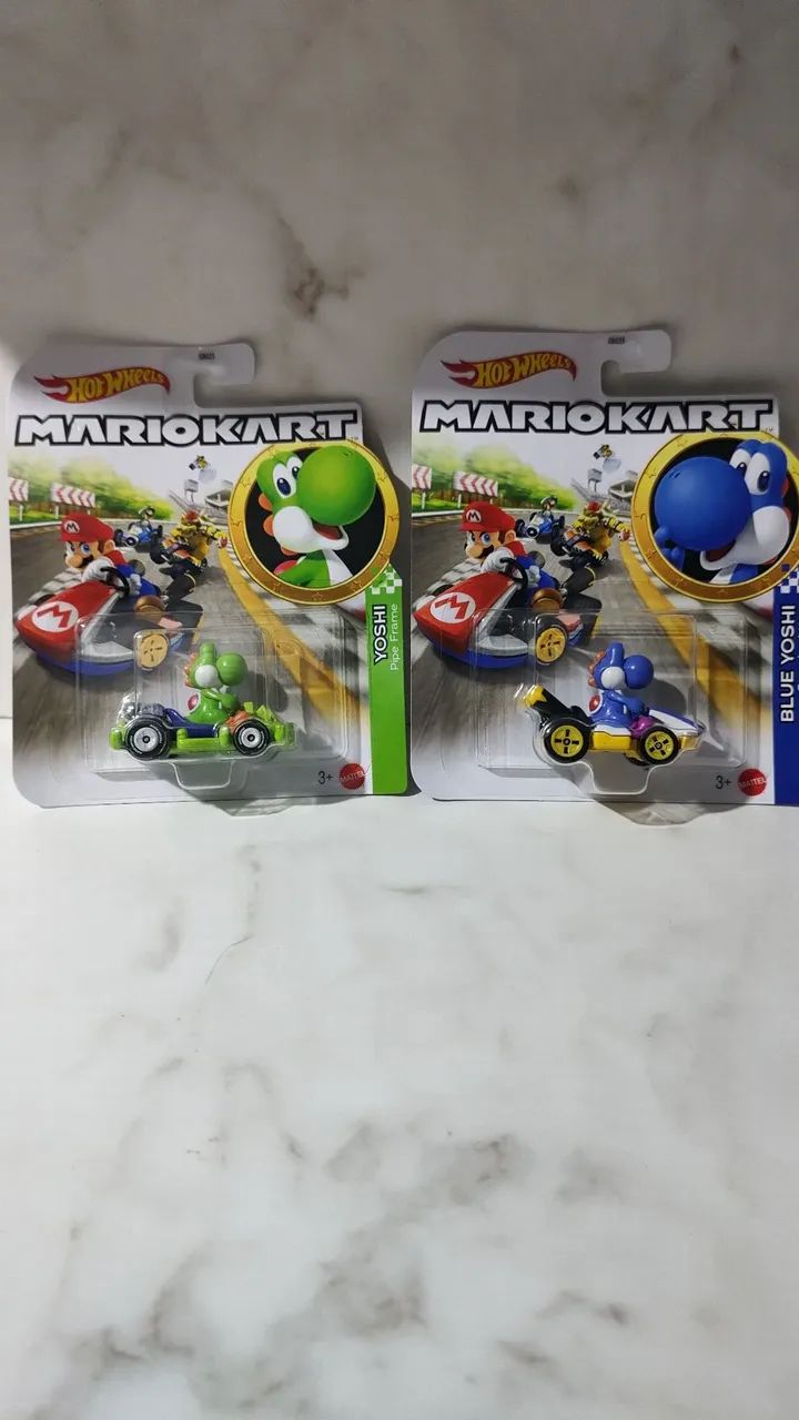 2 Hot Wheels Mario Kart Yoshi e Blue Yoshi