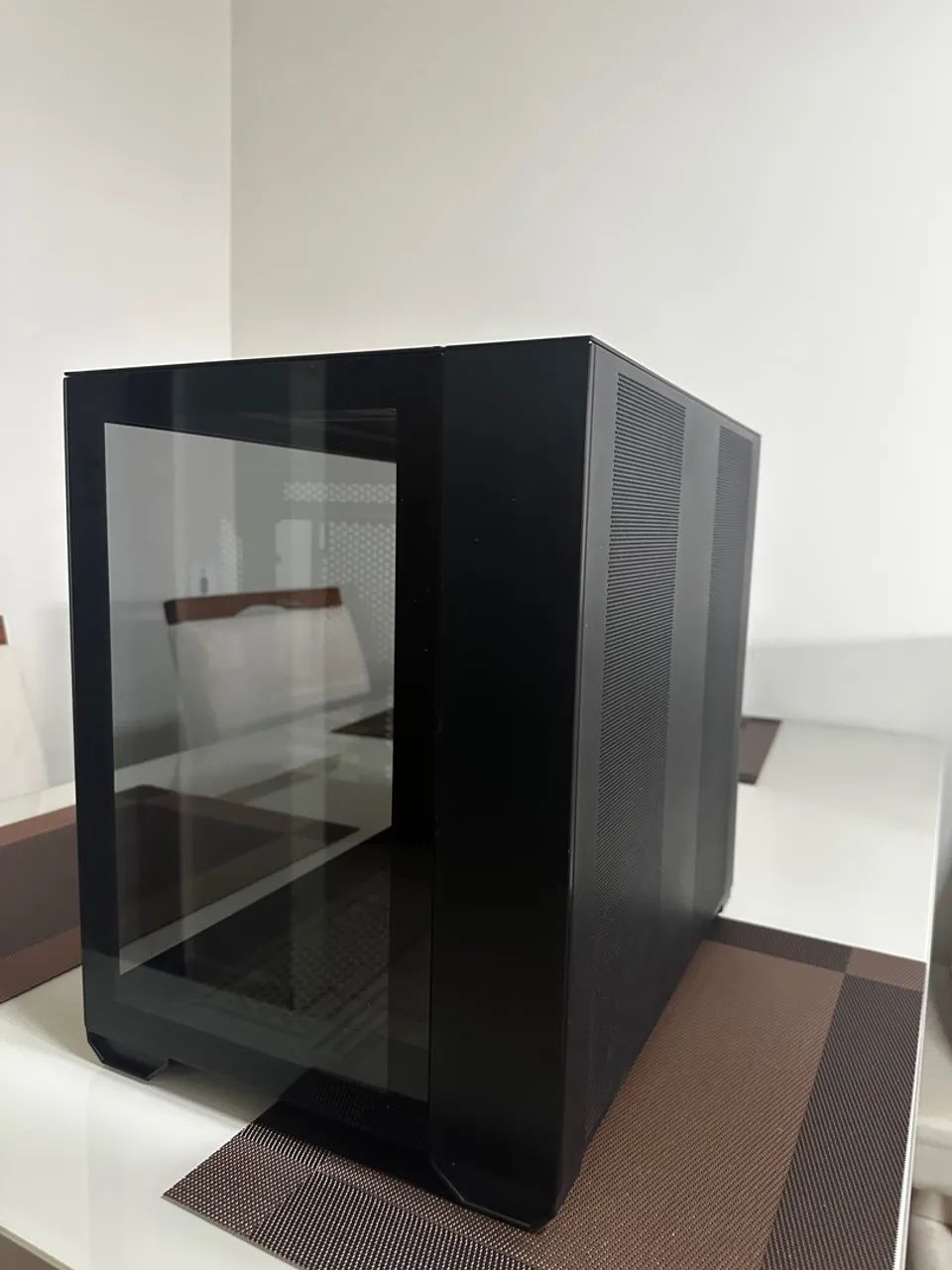 Gabinete Lian Li 011 Dynamic Mini Redragon Spec - Foto 3