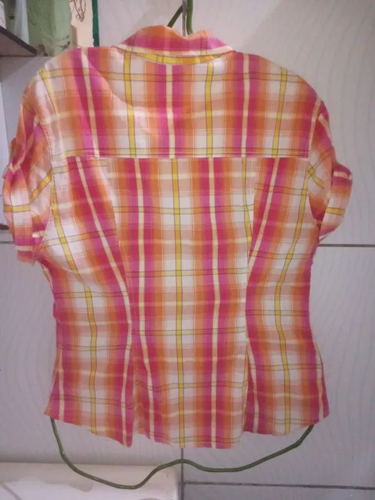 Camisa Xadrez Mangas Curtas Feminina M  - Foto 2