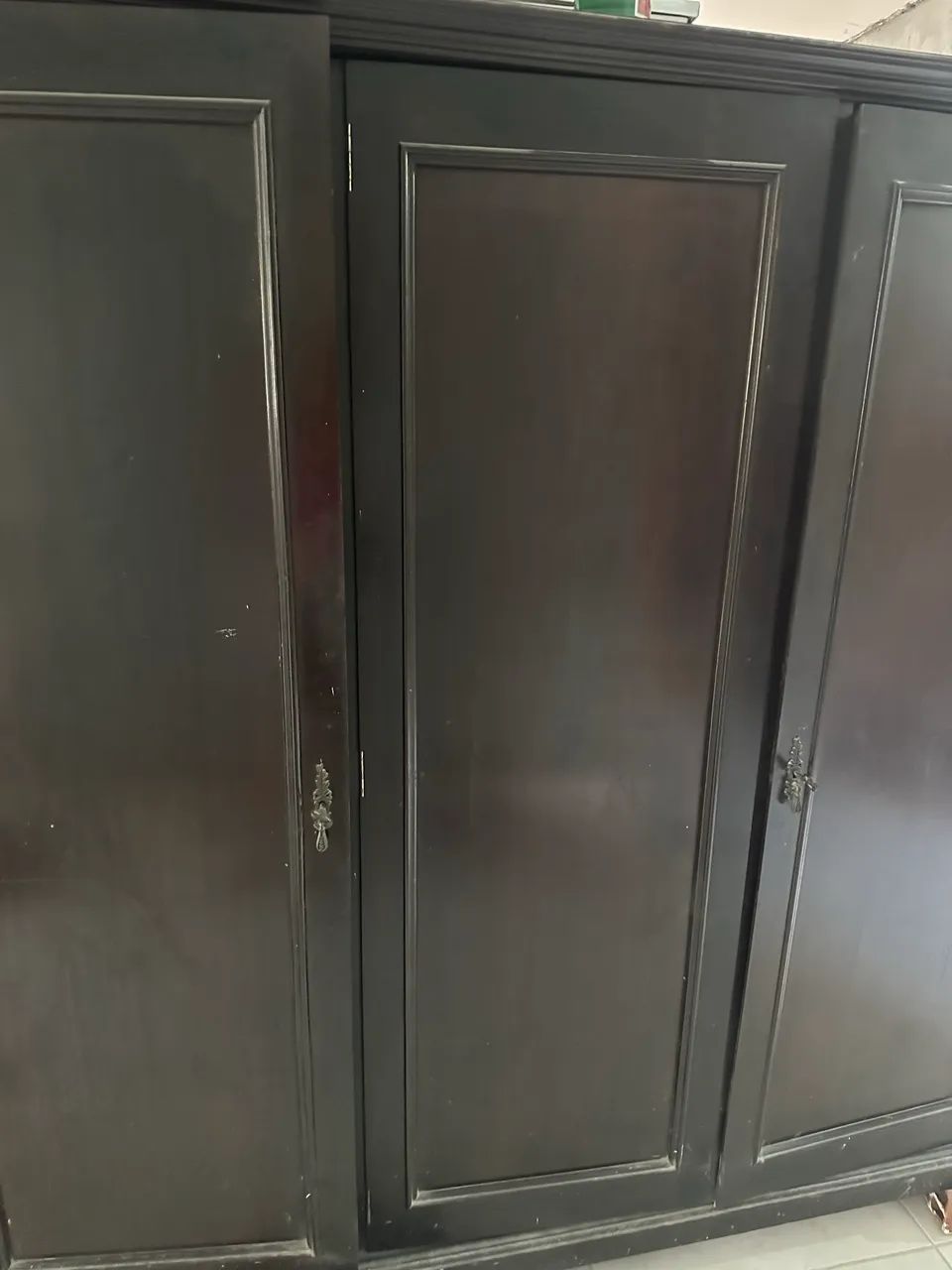 Colonial Wardrobe64312003296001120