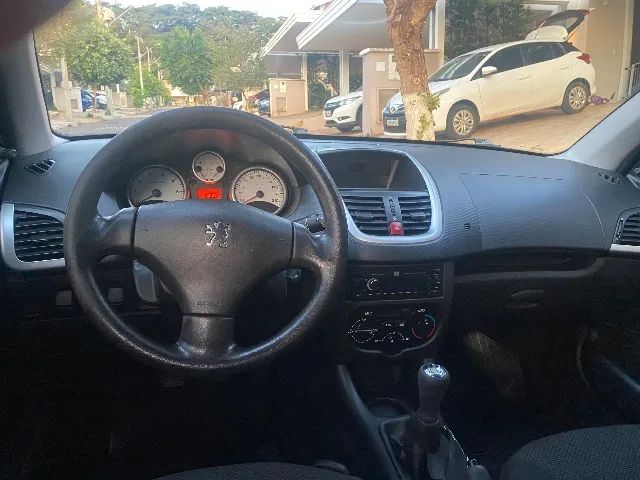 Peugeot 207 2014 1.4 - Foto 5