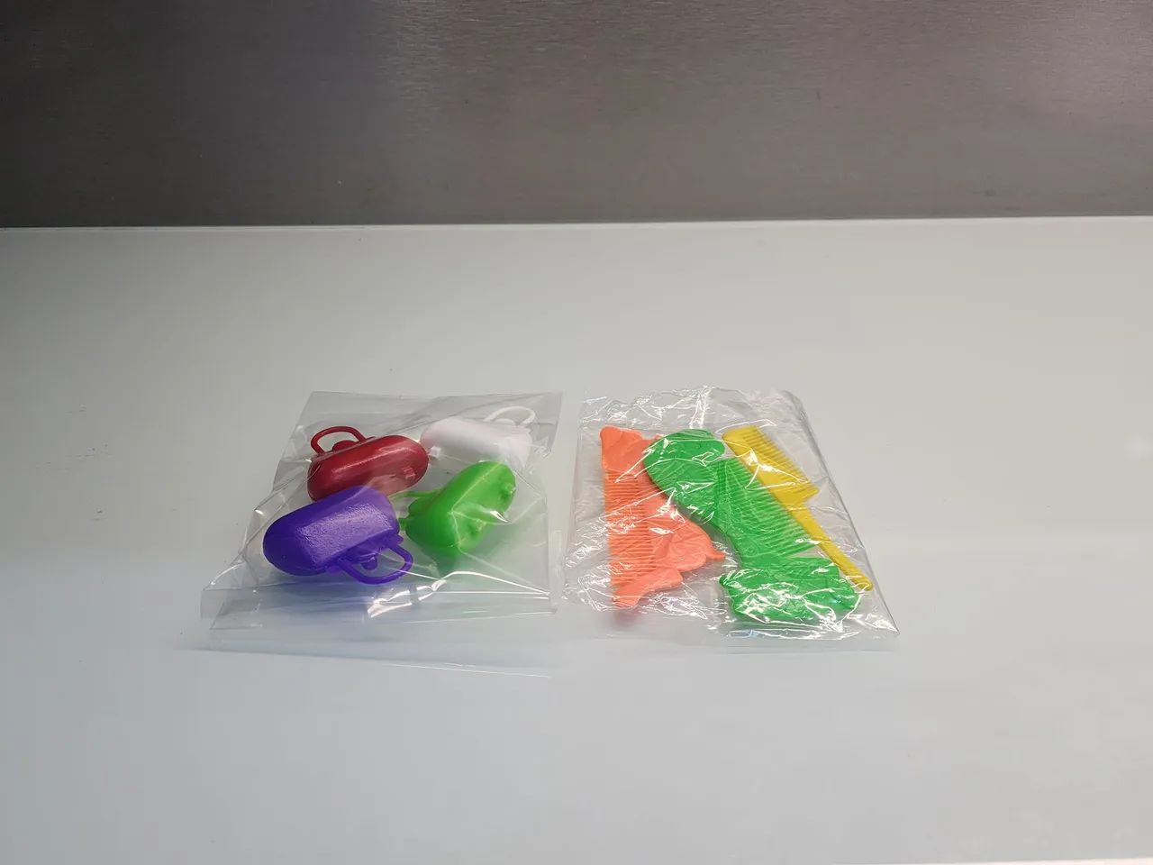 Boneca Barbie - Kit 4 bolsas e 3 pentes