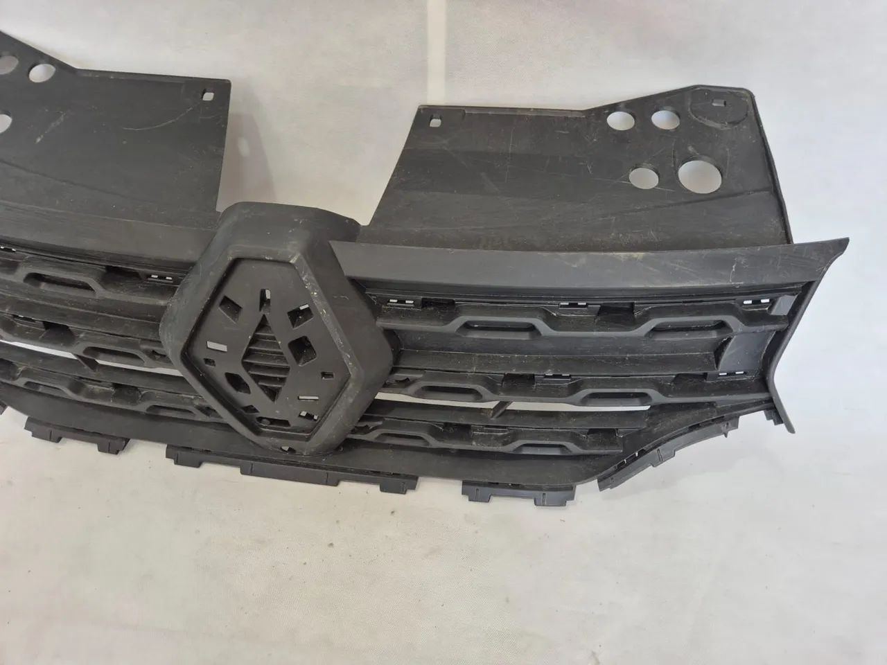 Grade frontal Renault Duster 2021 2020  - Foto 2