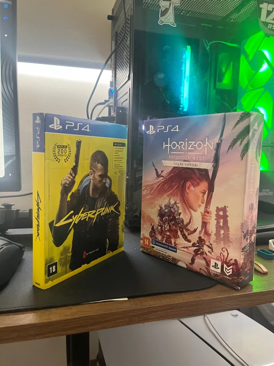 BOX Cyberpunk 2077 e Horizon Forbidden West - PS4