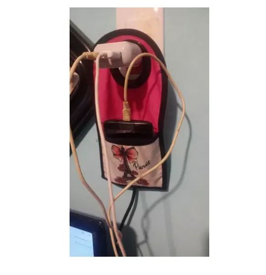 SUPORTE PARA CARREGAMENTO DE CELULAR EM TECIDO - Foto 3