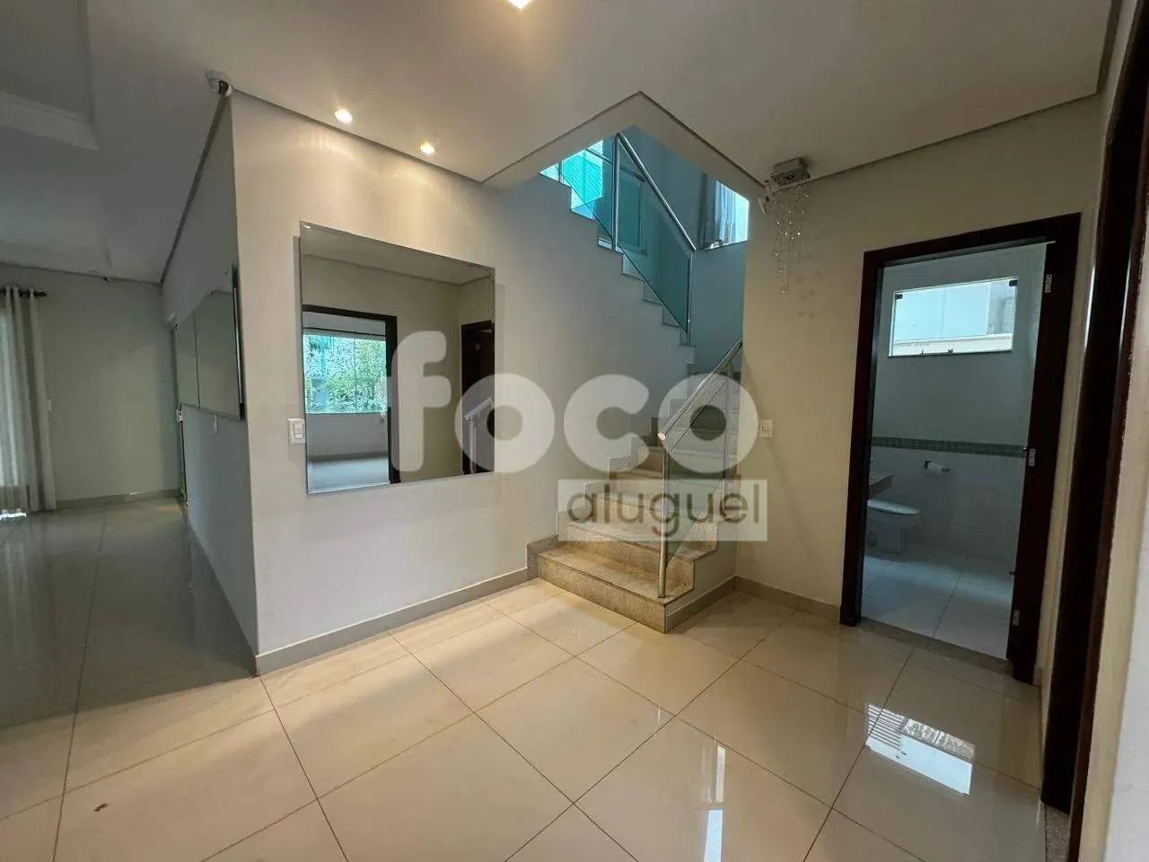 Casa em condomínio fechado em uma das melhores regiões da cidade. - Foto 4