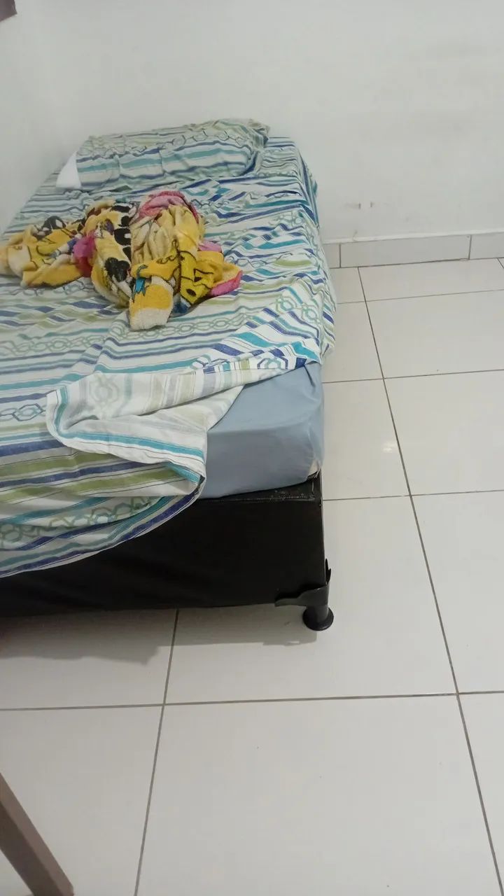 Cama solteiro com cabeceira branca - Foto 2