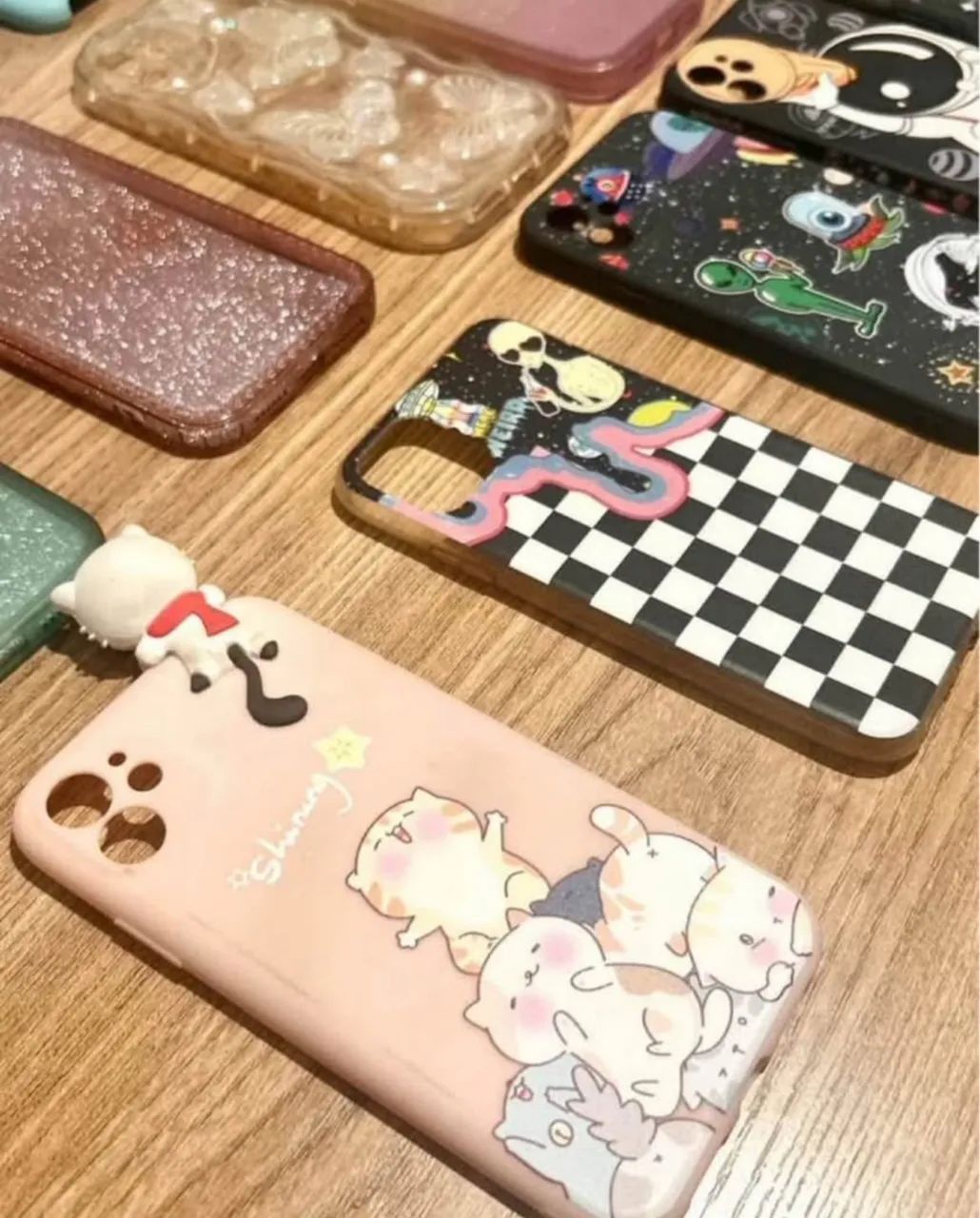 20 capinhas iPhone 11 - Foto 2