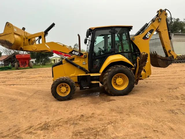 Retroescavadeira Cat 416F2 ANO 2018