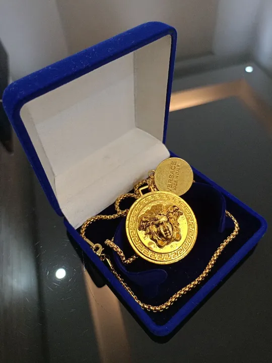 Colar Corrente Versace Dourado acessórios de moda