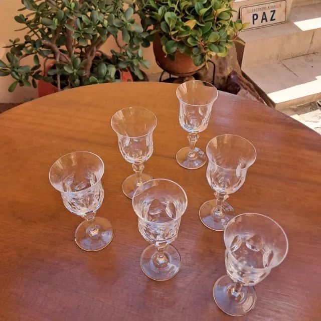 Taças de Vinho Branco STRAUSS - Cristal Lapidado com Gravação na Base - Jogo com 6 Taças - Foto 5