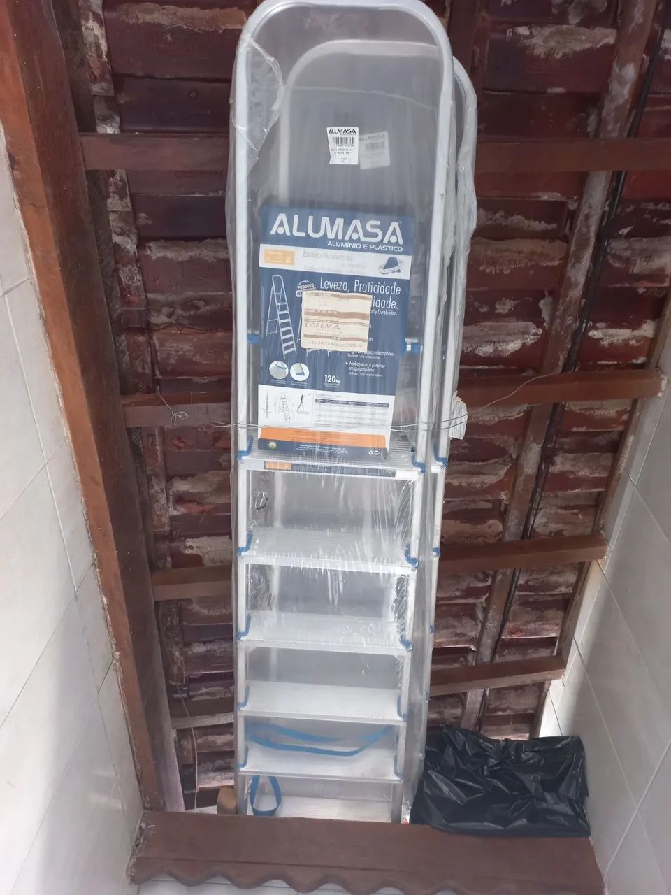Escada Alumasa