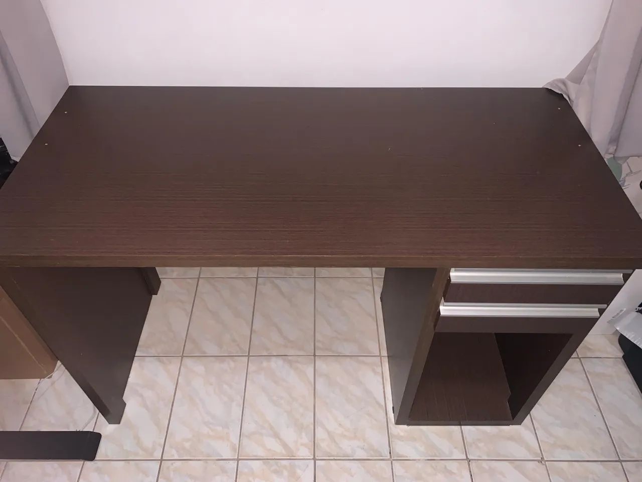 Mesa de Escritório com Gavetas - Foto 3