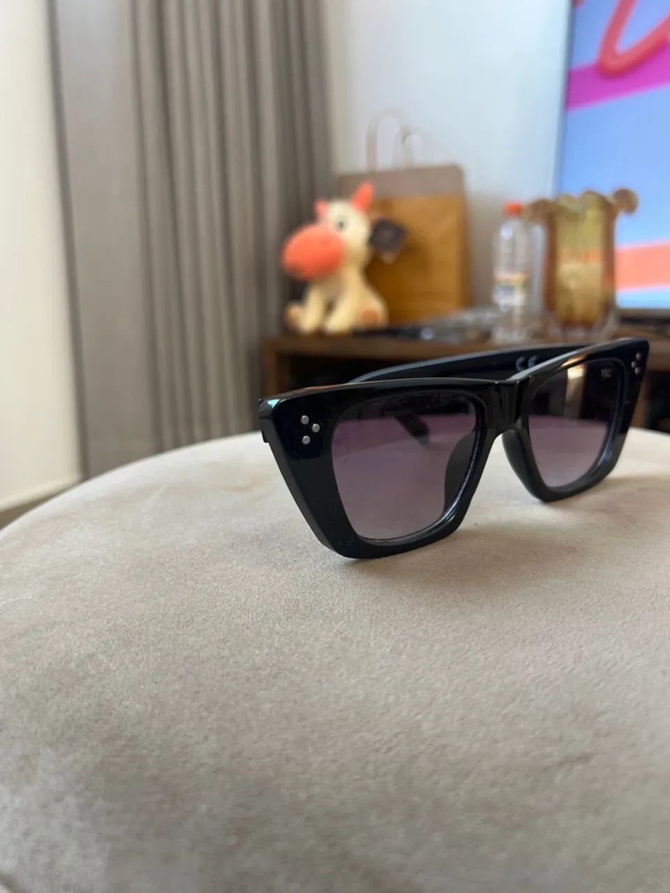 Óculos de sol preto estilo gatinho - Foto 2