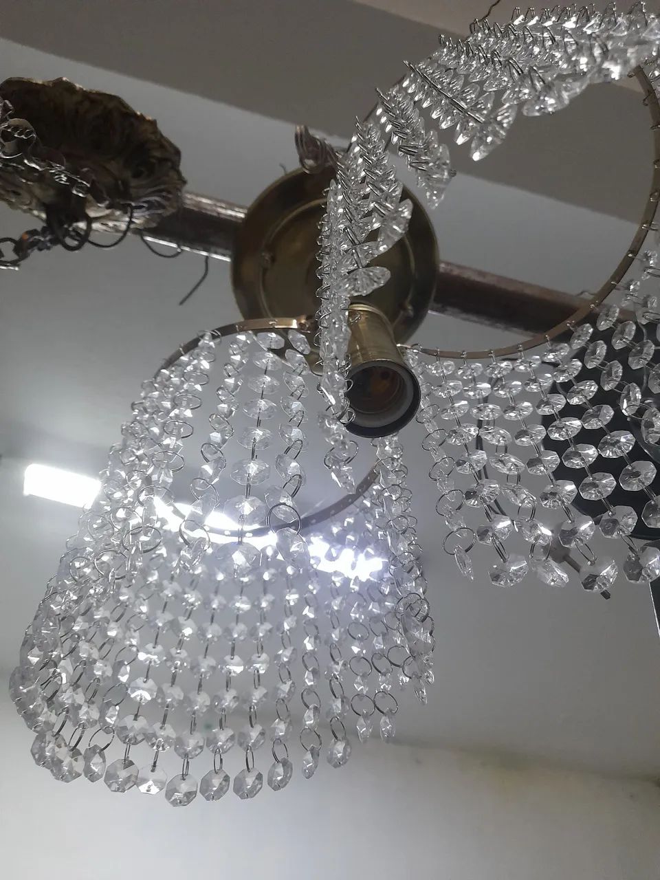 Lustre pequeno de cristais de acrílico  - Foto 2