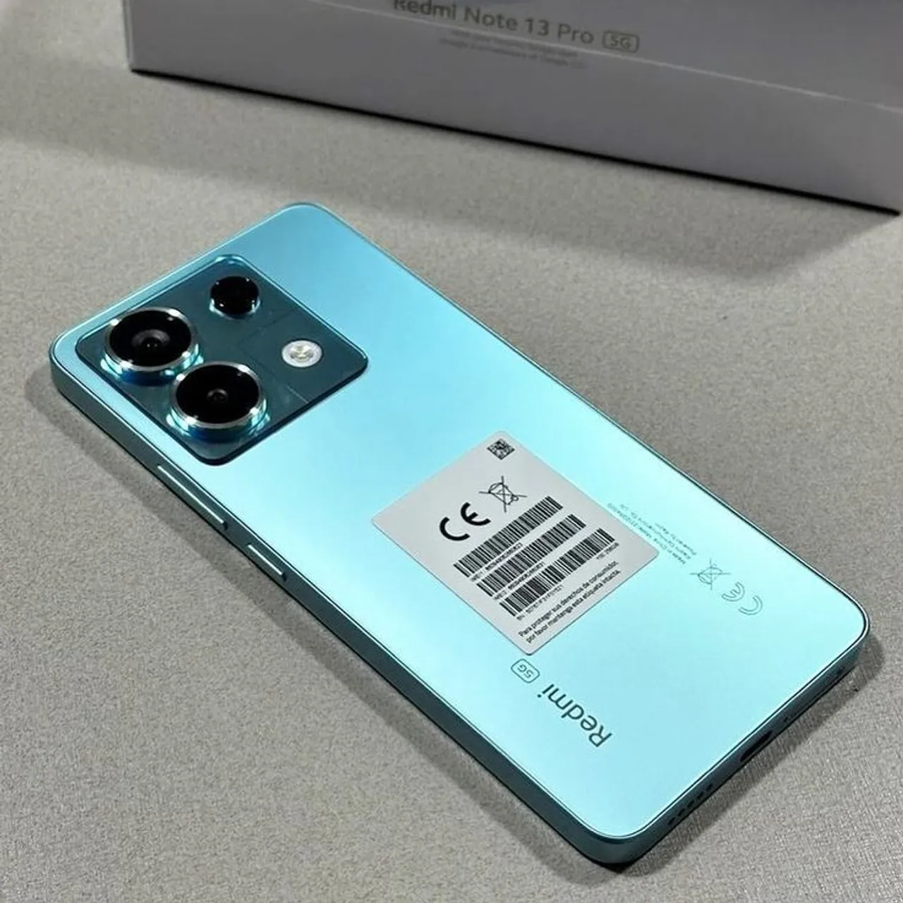 Celular Redmi note 13 pro 5g 256 GB de memória tá com frete grátis já incluido