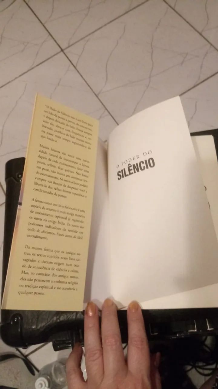 Livro O Poder do Silêncio de Eckhart Tolle - Foto 2