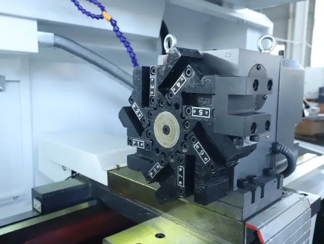 TORNO CNC CK6140 - Foto 4