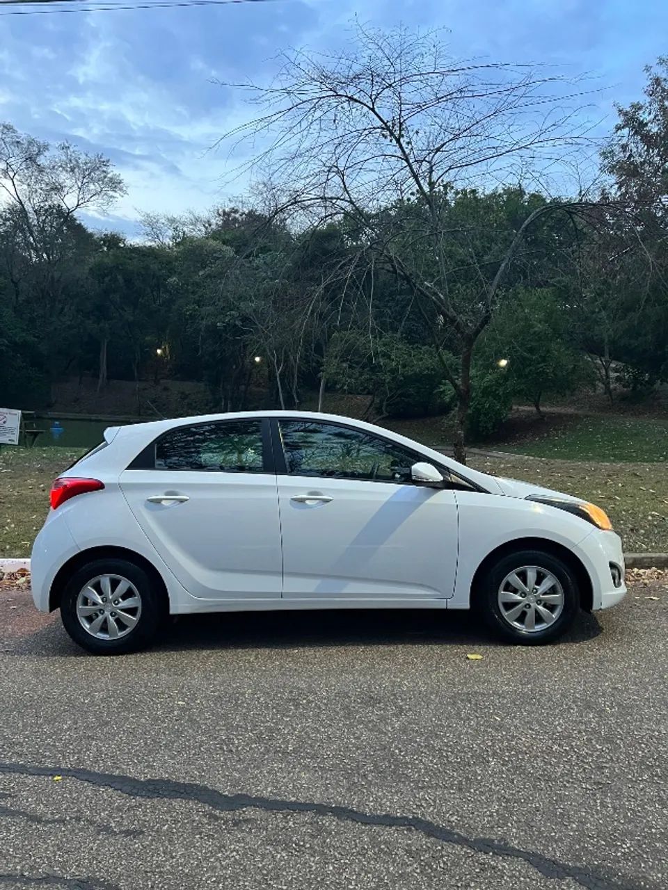 Hyundai HB20 C.style/c.plus 1.6 Flex 16V Aut. 2014