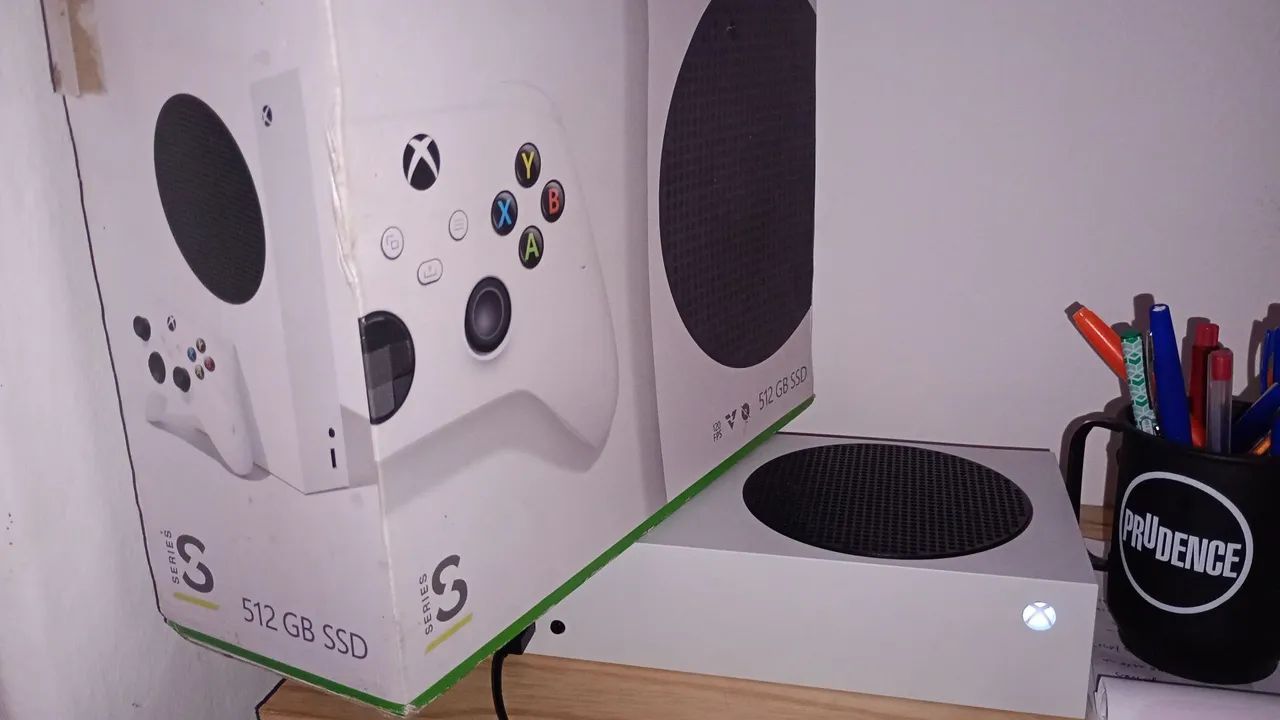 Xbox Series S - 512GB SSD 1500 reais não baixo o valor 