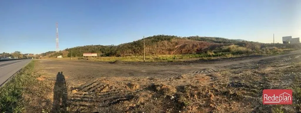 Área medindo 15.250 M² as margens da Dutra