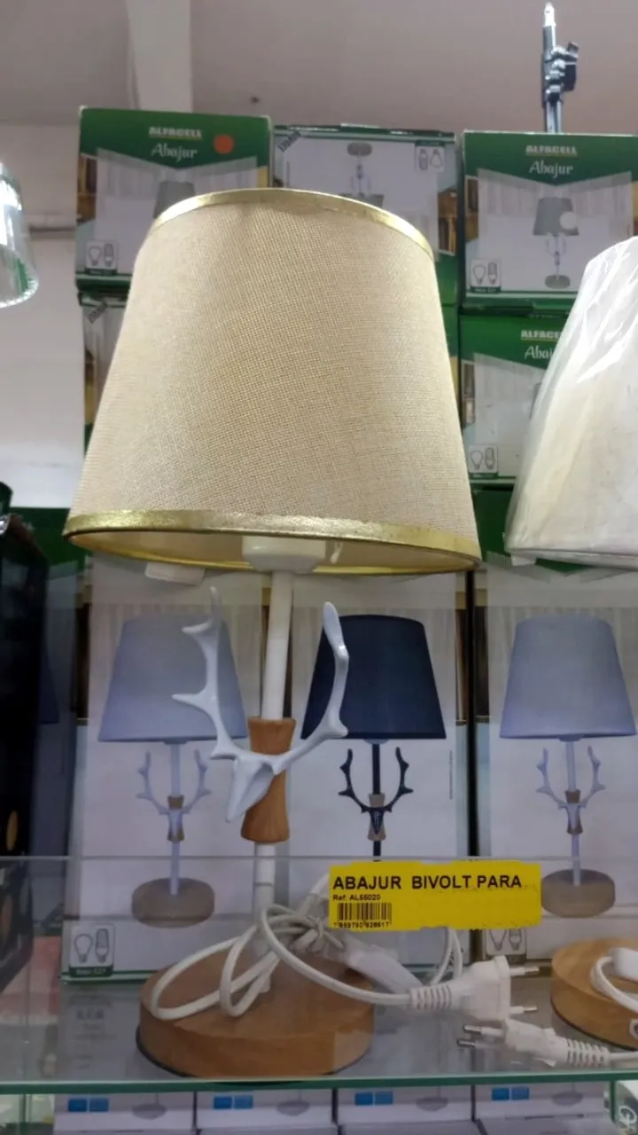 Abajur de Mesa, Luminária, luz de quarto, entregamos e aceitamos cartões