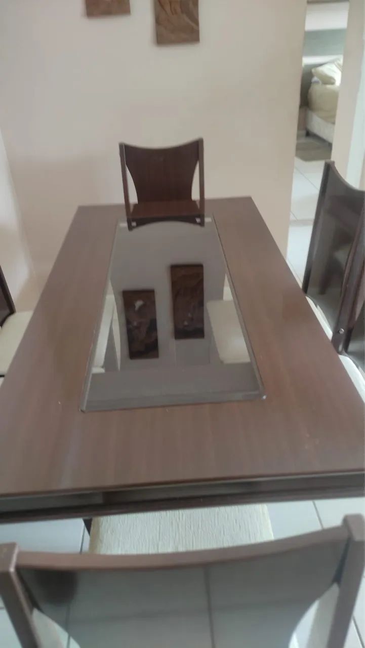 sala de jantar: mesa com vidro central e 6 cadeiras - Foto 2